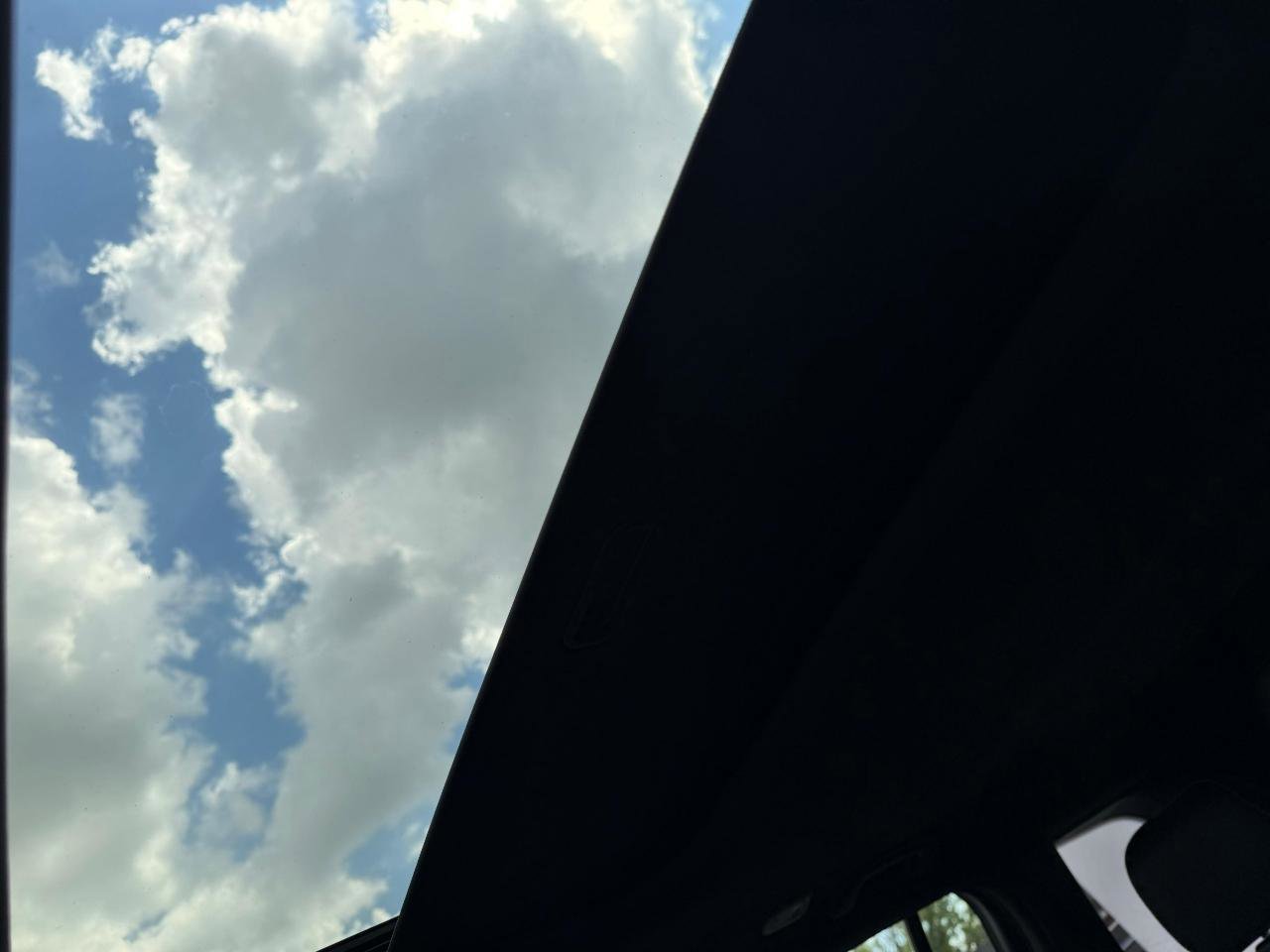 Used 2025 Jeep Grand Cherokee Laredo X image 15