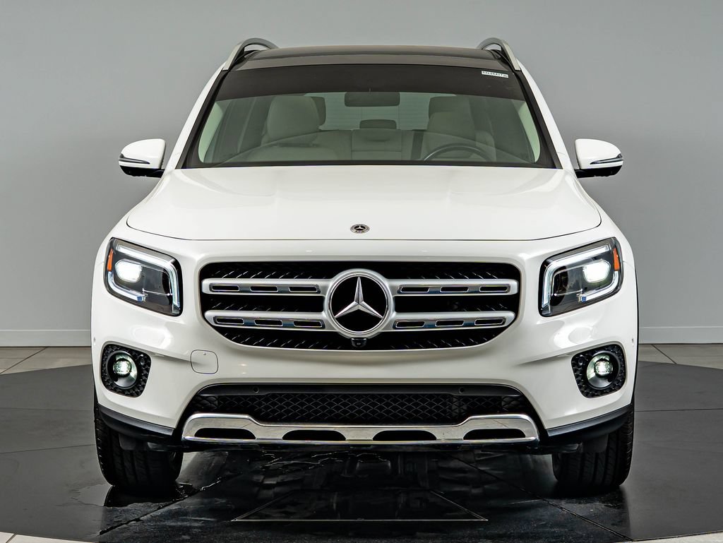 Used 2023 Mercedes-Benz GLB 250 4MATIC image 2