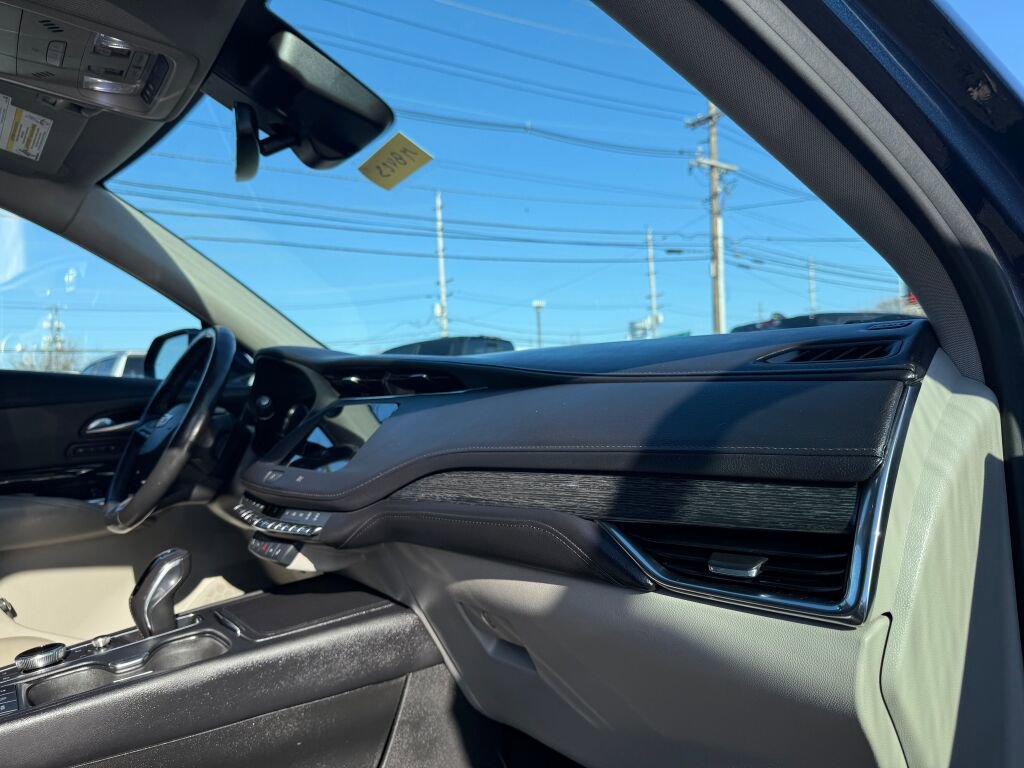 Used 2019 Cadillac XT4 Premium Luxury w/ Cold Weather Package image 28