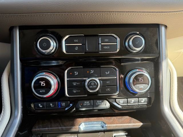 Used 2022 GMC Yukon Denali AWD/4WD image 26