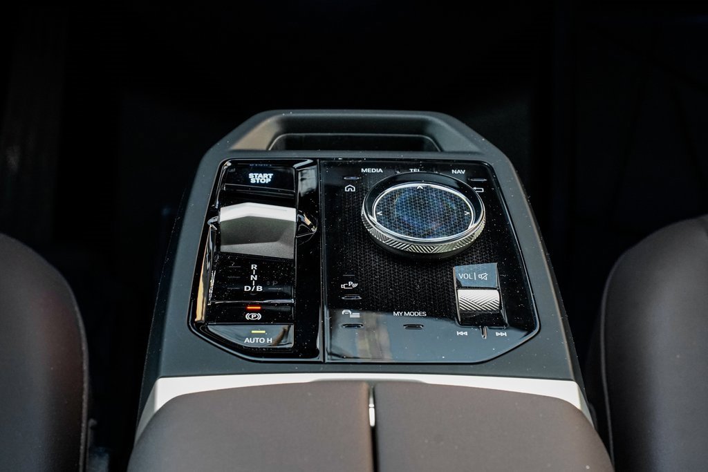 Used 2024 BMW iX xDrive50 w/ Premium Package image 13