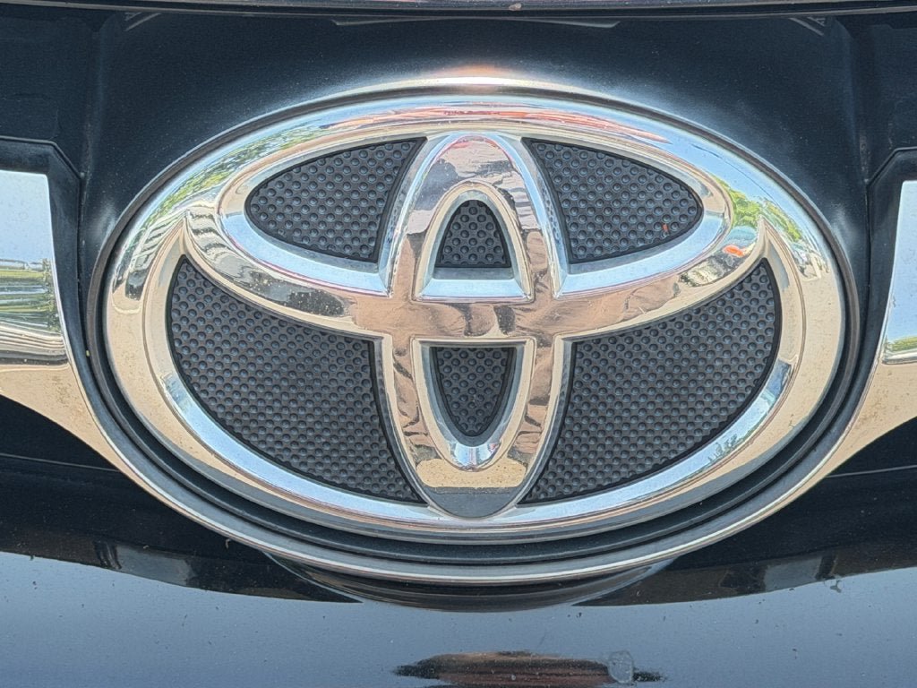 Used 2016 Toyota Camry SE FWD image 34
