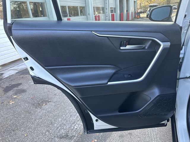 Certified 2022 Toyota RAV4 SE image 6