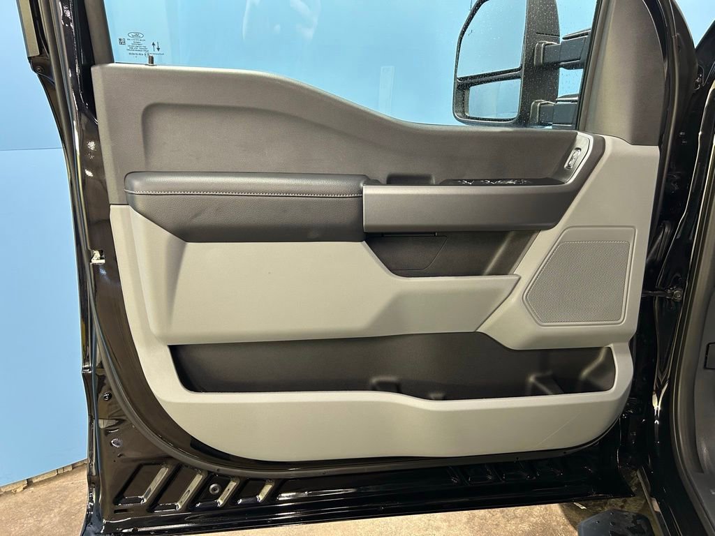 New 2026 Ford F350 XL w/ STX Appearance Package AWD/4WD image 32