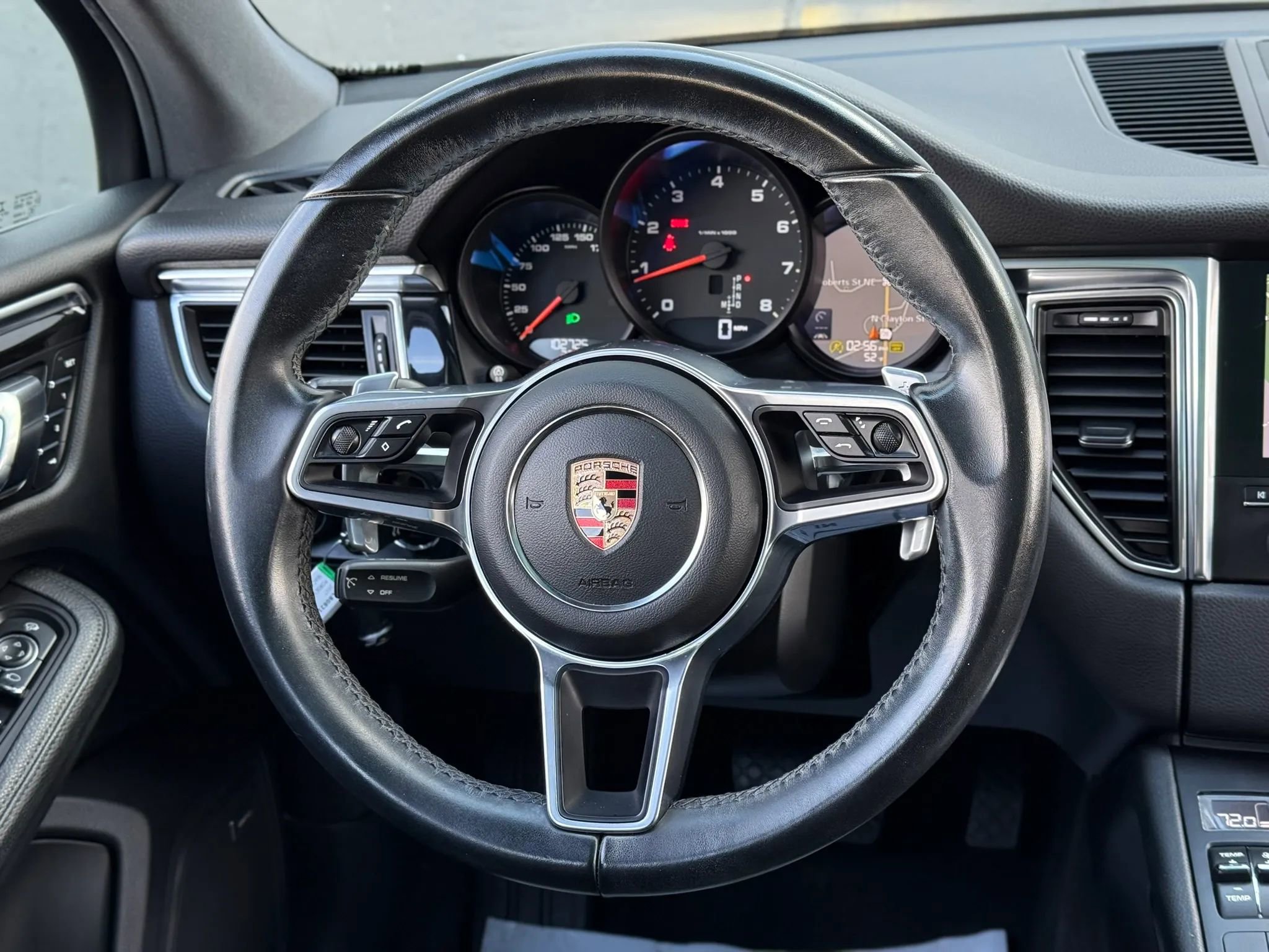 Used 2017 Porsche Macan AWD/4WD image 18