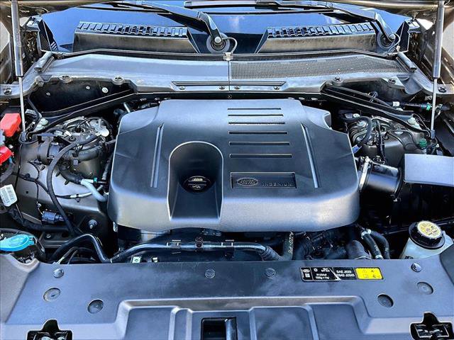 Used 2020 Land Rover Defender 110 X image 11