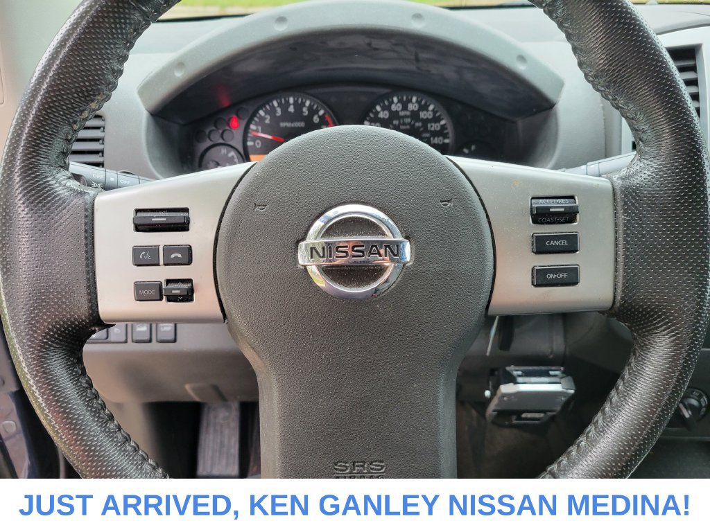 Used 2016 Nissan Frontier SV w/ SV Value Truck Package AWD/4WD image 13