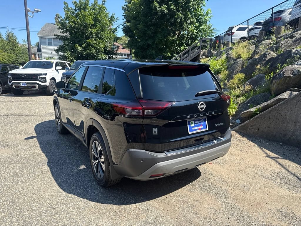 Used 2023 Nissan Rogue SV AWD/4WD image 4
