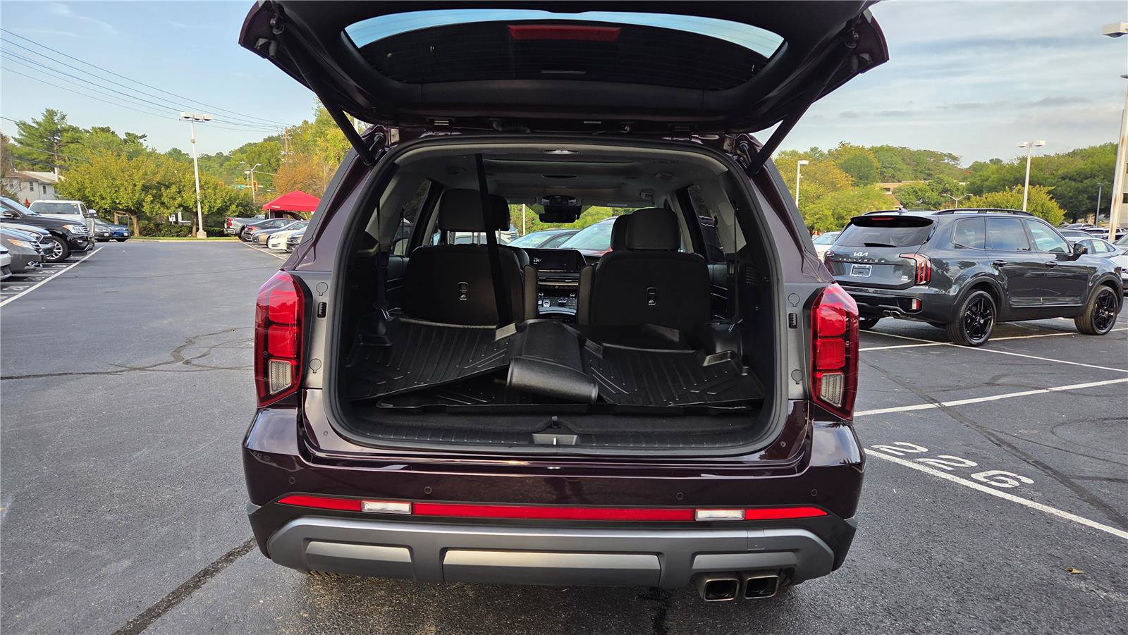 Used 2023 Hyundai Palisade Limited AWD/4WD image 5