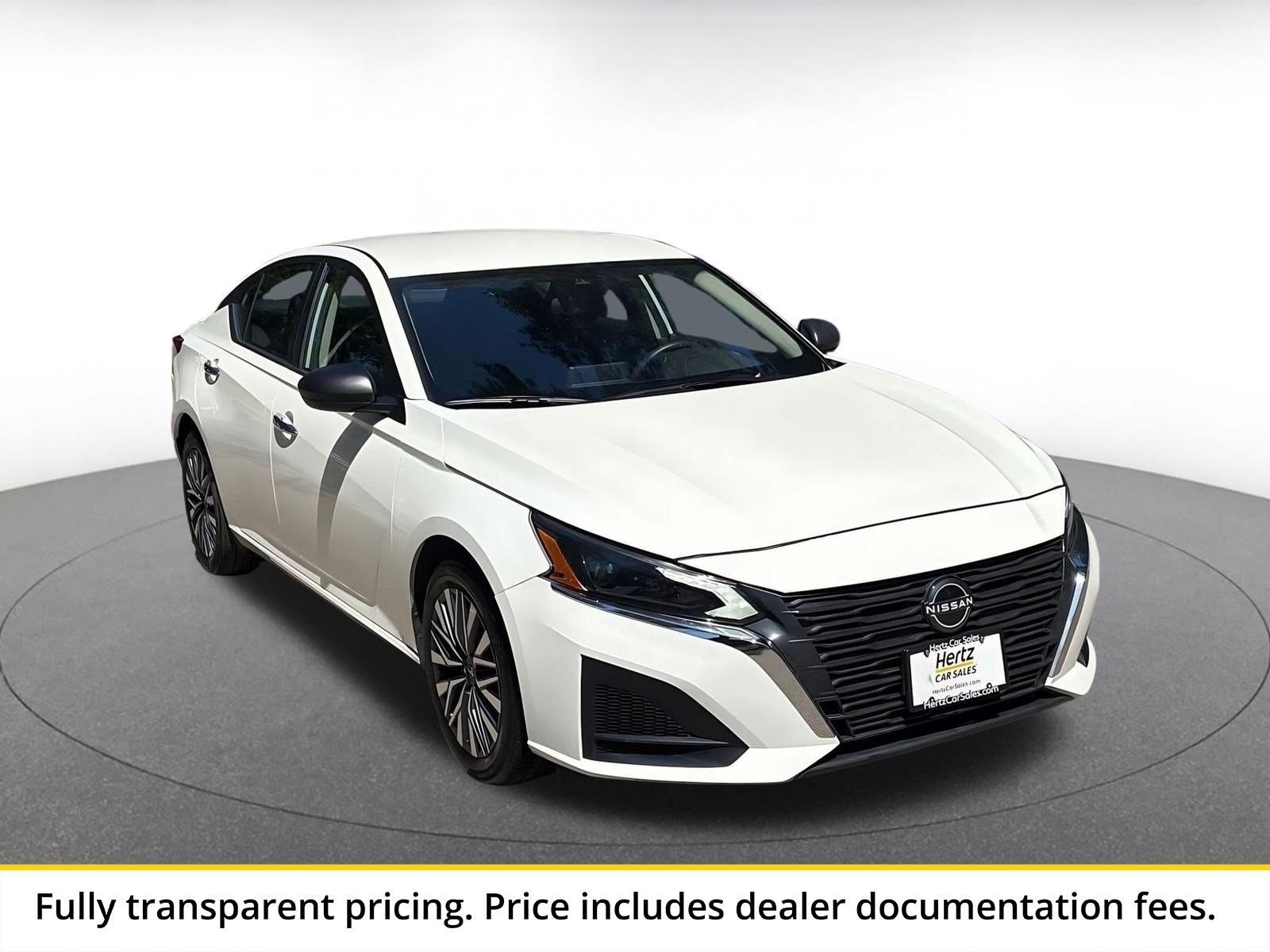 Used 2025 Nissan Altima 2.5 SV FWD image 1