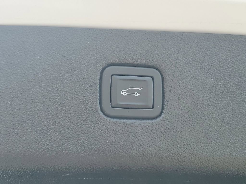 Used 2024 Chevrolet Blazer LT w/ Convenience Package FWD image 35