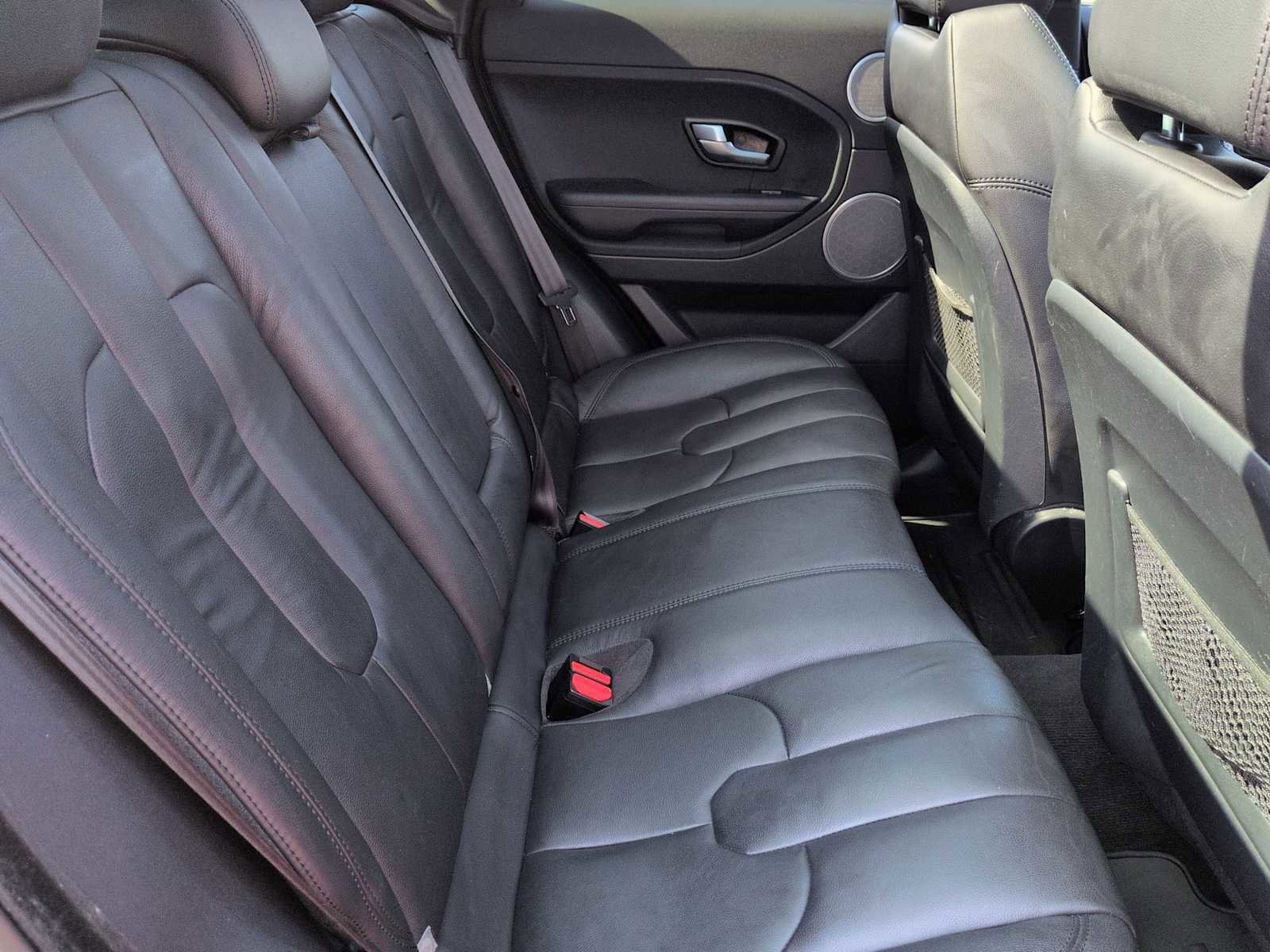 Used 2014 Land Rover Range Rover Evoque Pure Premium image 21