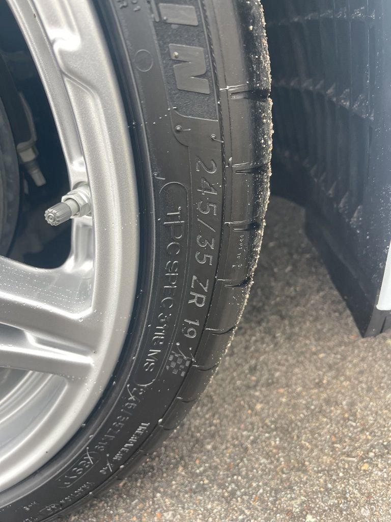 Used 2021 Chevrolet Corvette Stingray Preferred Cpe w/ Chrome Exterior Badge Package image 32