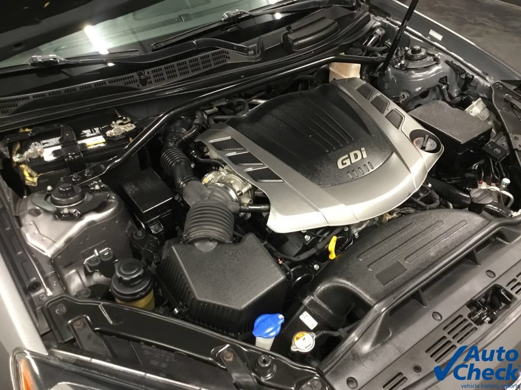 Used 2015 Hyundai Genesis 3.8 RWD image 34