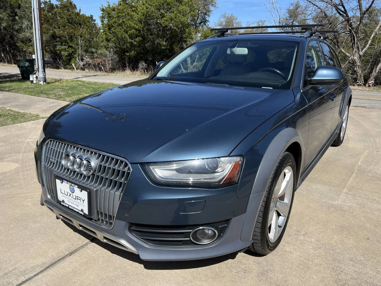 Used 2015 Audi A4 Premium w/ Audi MMI Navigation image 4