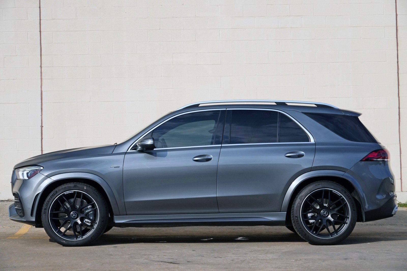 Used 2023 Mercedes-Benz GLE 53 AMG 4MATIC w/ Exterior Lighting Package image 9