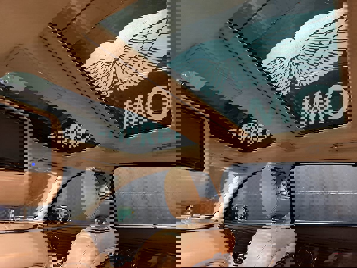 Used 2011 Jaguar XJ L image 16