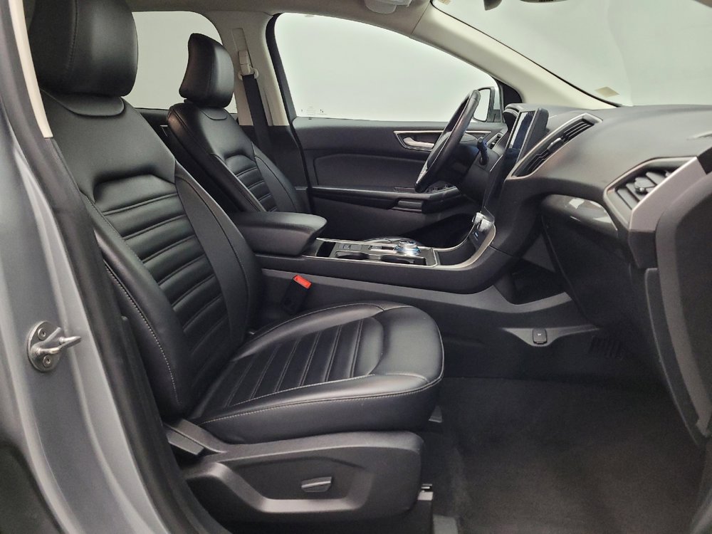 Used 2023 Ford Edge SEL image 21