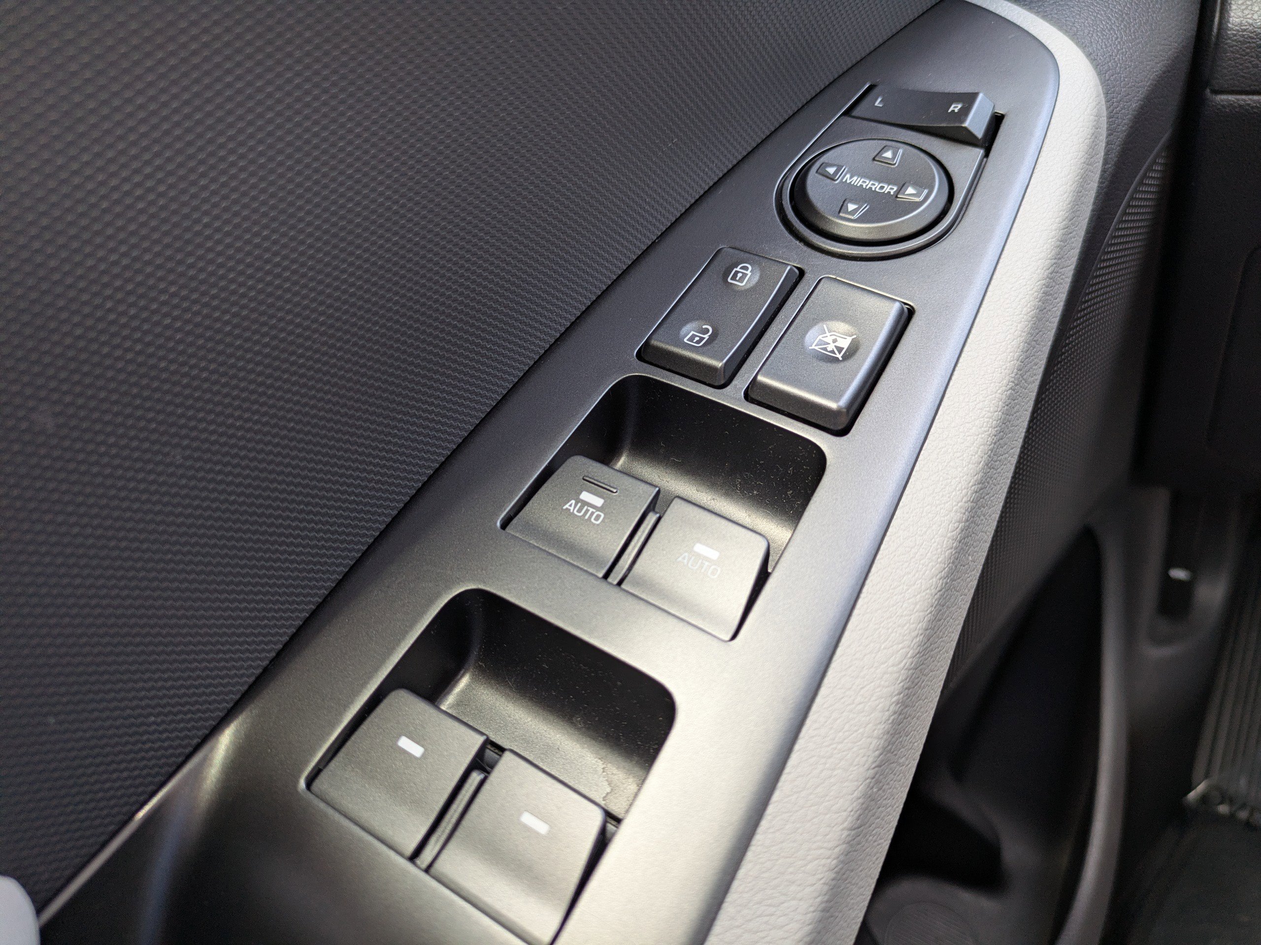 Used 2021 Hyundai Ioniq SEL image 20