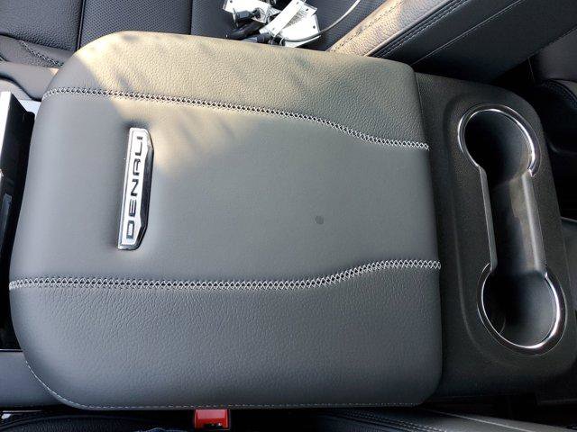 New 2026 GMC Yukon Denali w/ Denali Reserve Package image 31