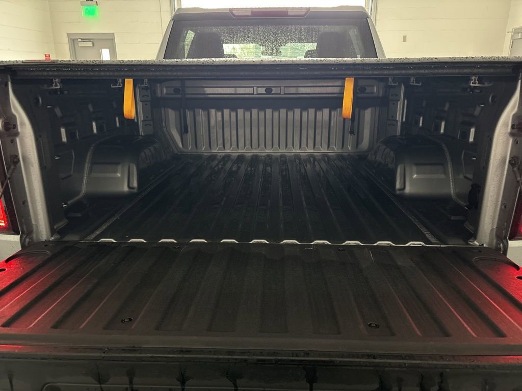 Used 2025 GMC Sierra 1500 Elevation image 7