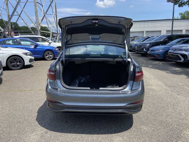 Used 2023 Volkswagen Jetta Sport FWD image 28