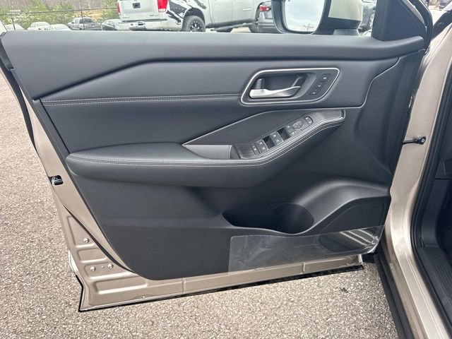 New 2026 Nissan Rogue Platinum w/ Platinum Premium Package AWD/4WD image 21