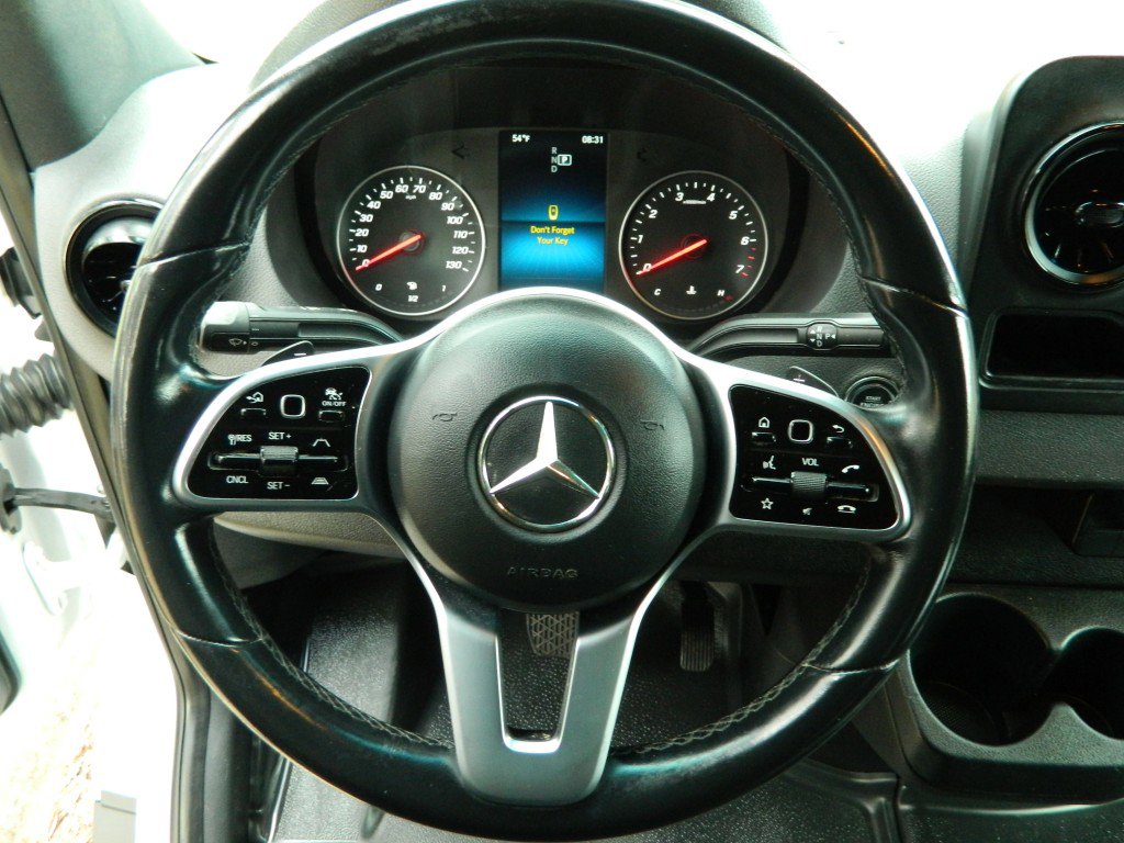 Used 2022 Mercedes-Benz Sprinter 1500 image 19