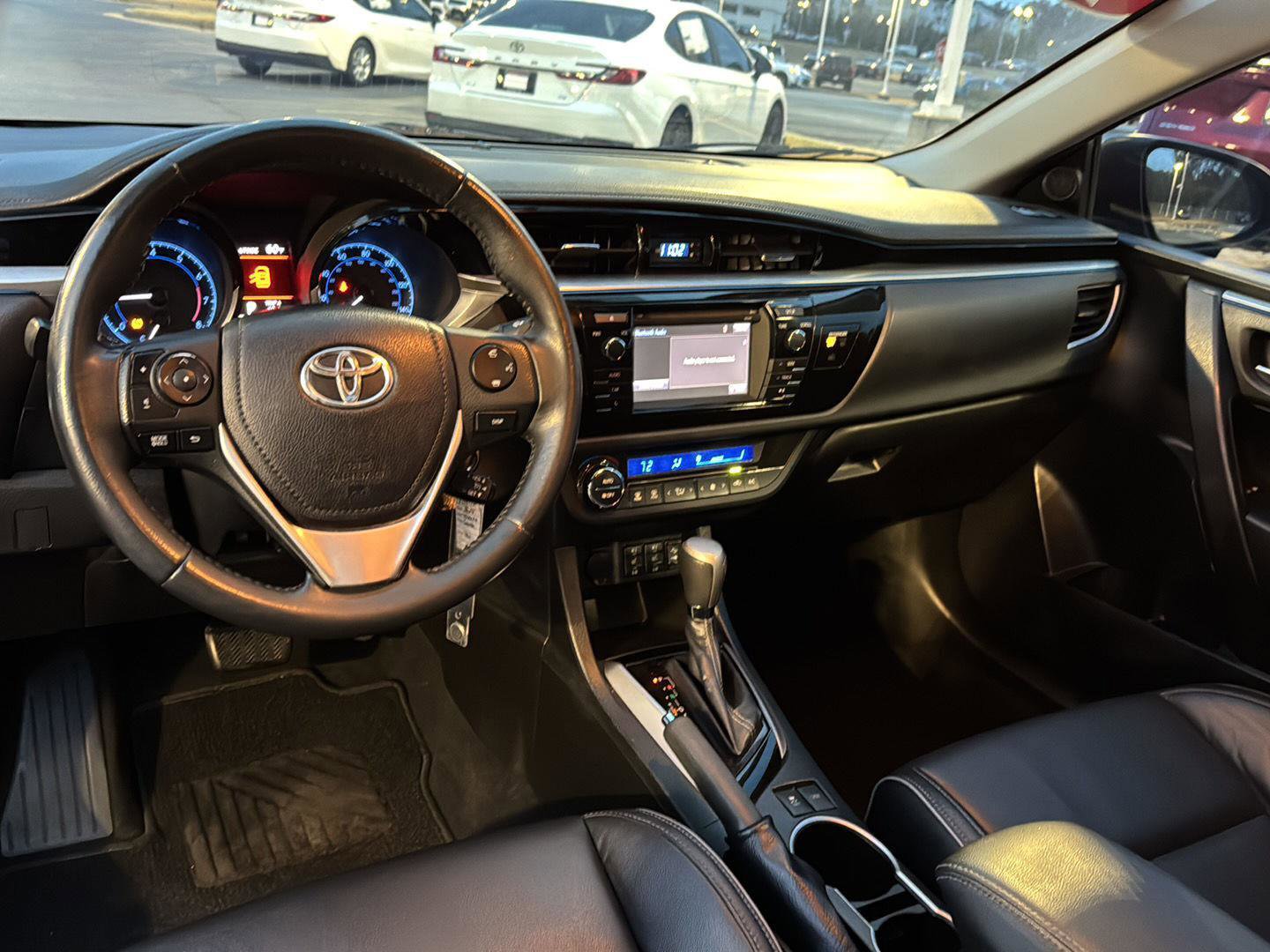 Used 2014 Toyota Corolla S Premium image 16
