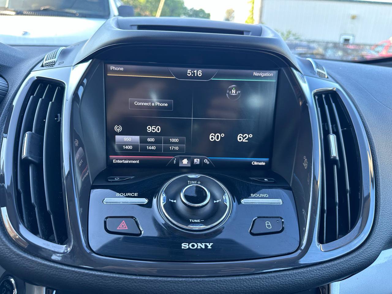Used 2015 Ford C-MAX Energi SEL w/ Equipment Group 303A FWD image 15