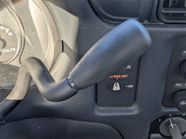 Used 2003 Chevrolet S10 Pickup 2WD Regular Cab image 20