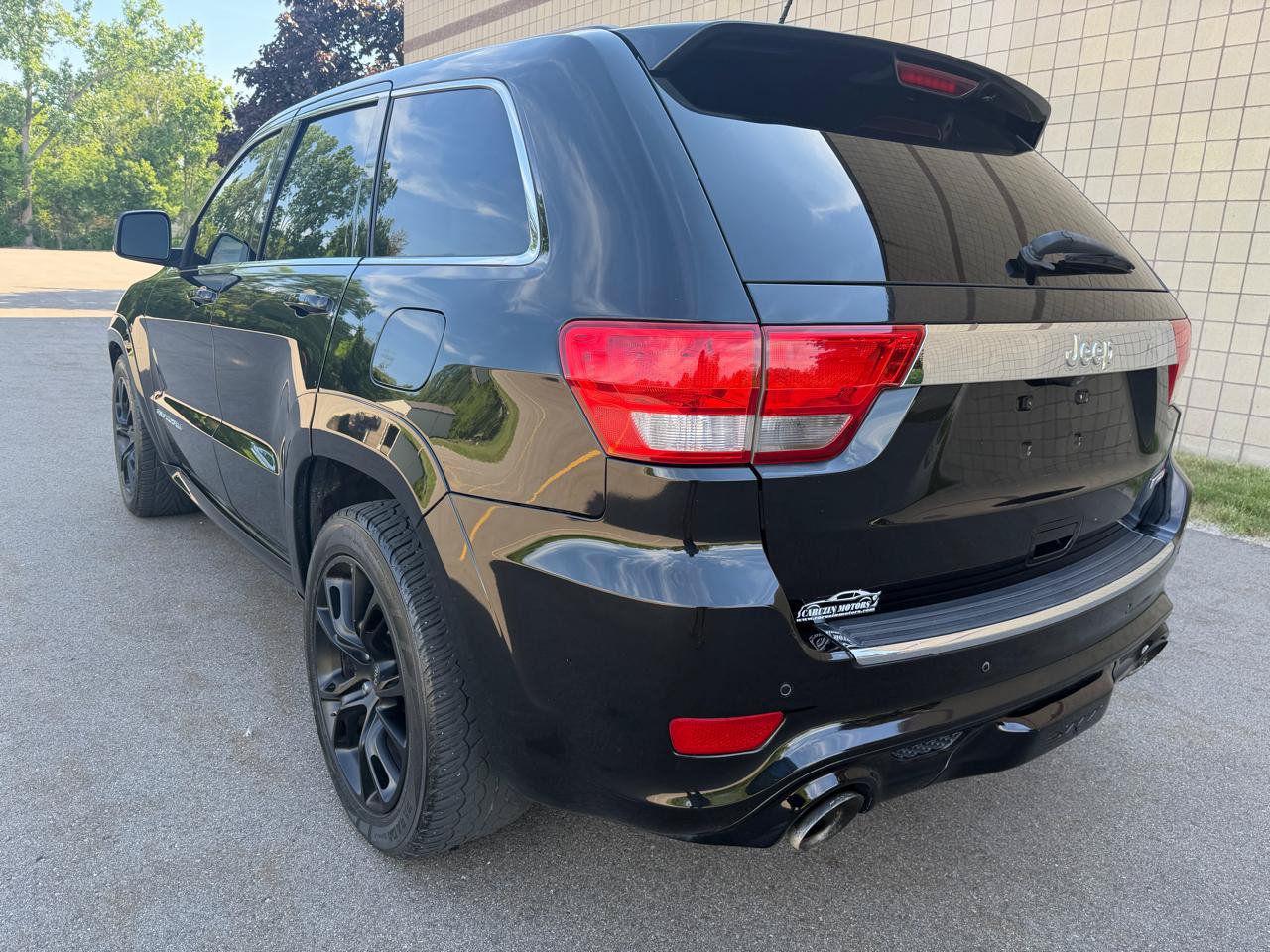 Used 2012 Jeep Grand Cherokee SRT8 w/ Luxury Group II AWD/4WD image 7
