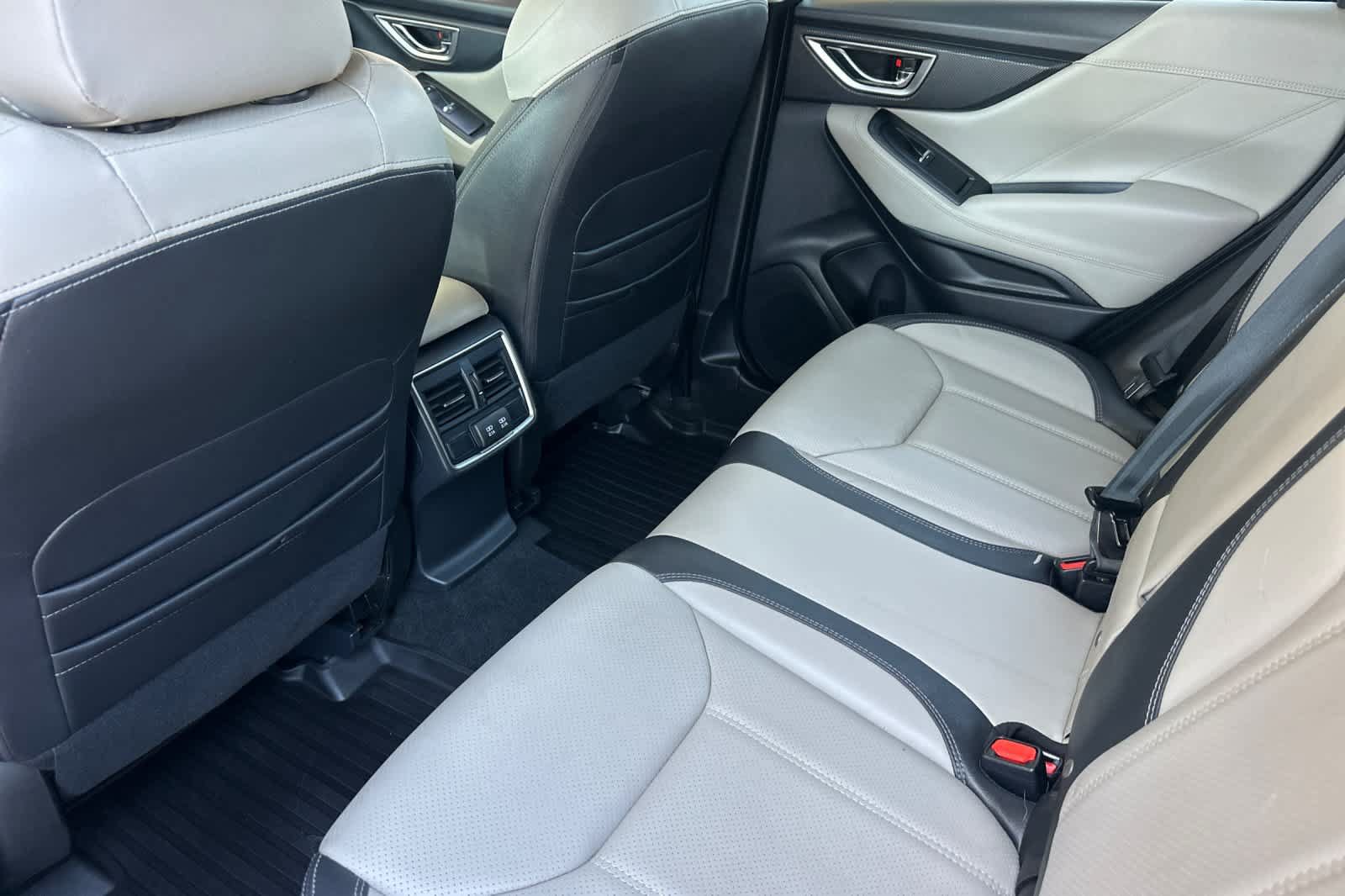 Used 2019 Subaru Forester Limited w/ Popular Package #3 AWD/4WD image 11