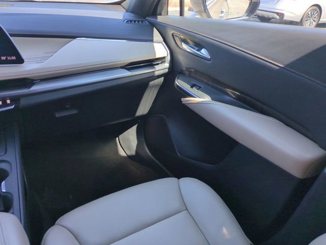 Used 2024 Cadillac XT4 Premium Luxury FWD image 18