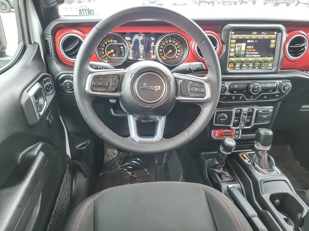 Used 2023 Jeep Gladiator Rubicon AWD/4WD image 12