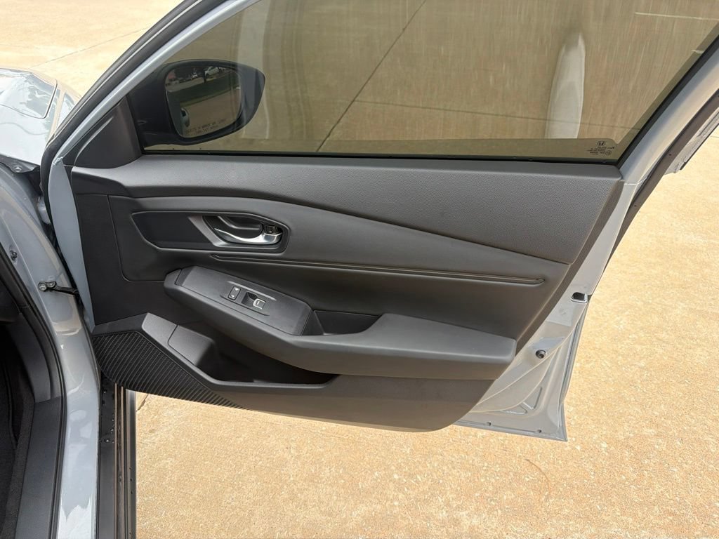 Used 2025 Honda Accord SE image 36