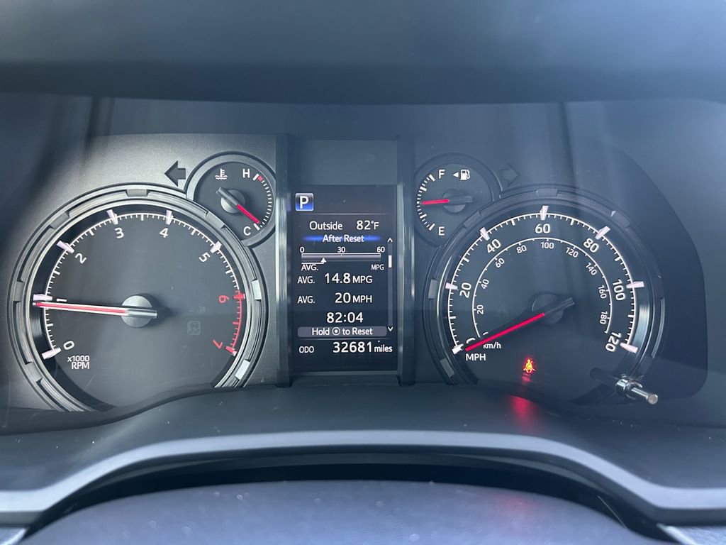 Used 2022 Toyota 4Runner SR5 Premium image 17