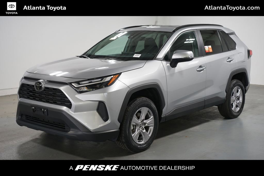 Certified 2025 Toyota RAV4 XLE AWD/4WD image 1
