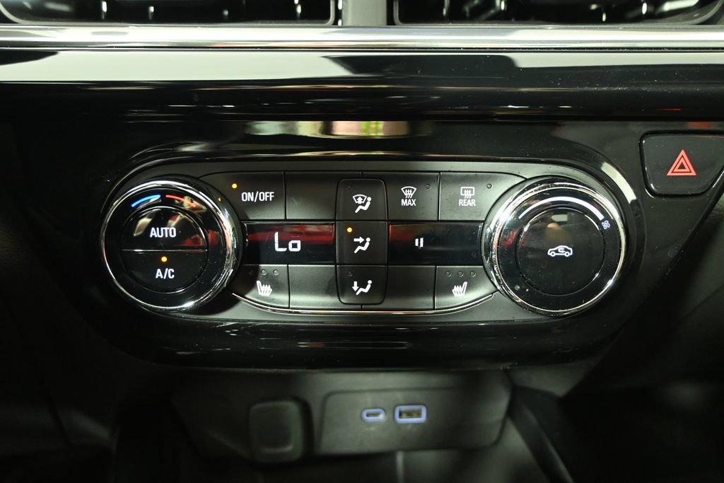 Used 2026 Chevrolet Trax RS w/ Driver Confidence Package FWD image 29
