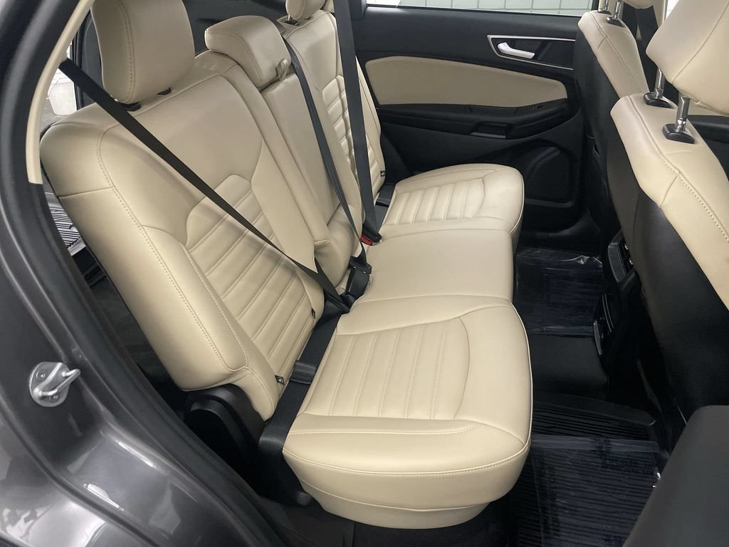 Used 2023 Ford Edge SEL w/ Convenience Package AWD/4WD image 19