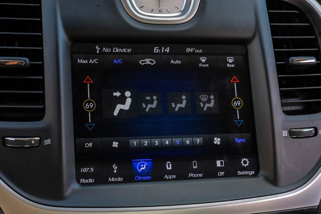 Used 2019 Chrysler 300 Touring w/ Sport Appearance Package image 32