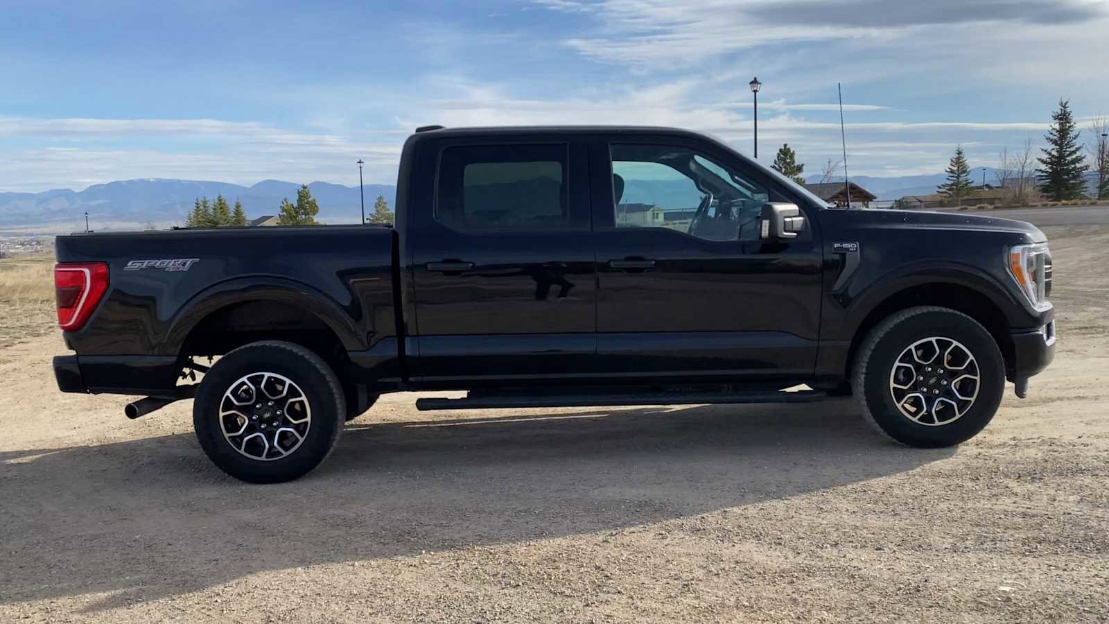 Used 2022 Ford F150 XLT w/ Equipment Group 302A High AWD/4WD image 9