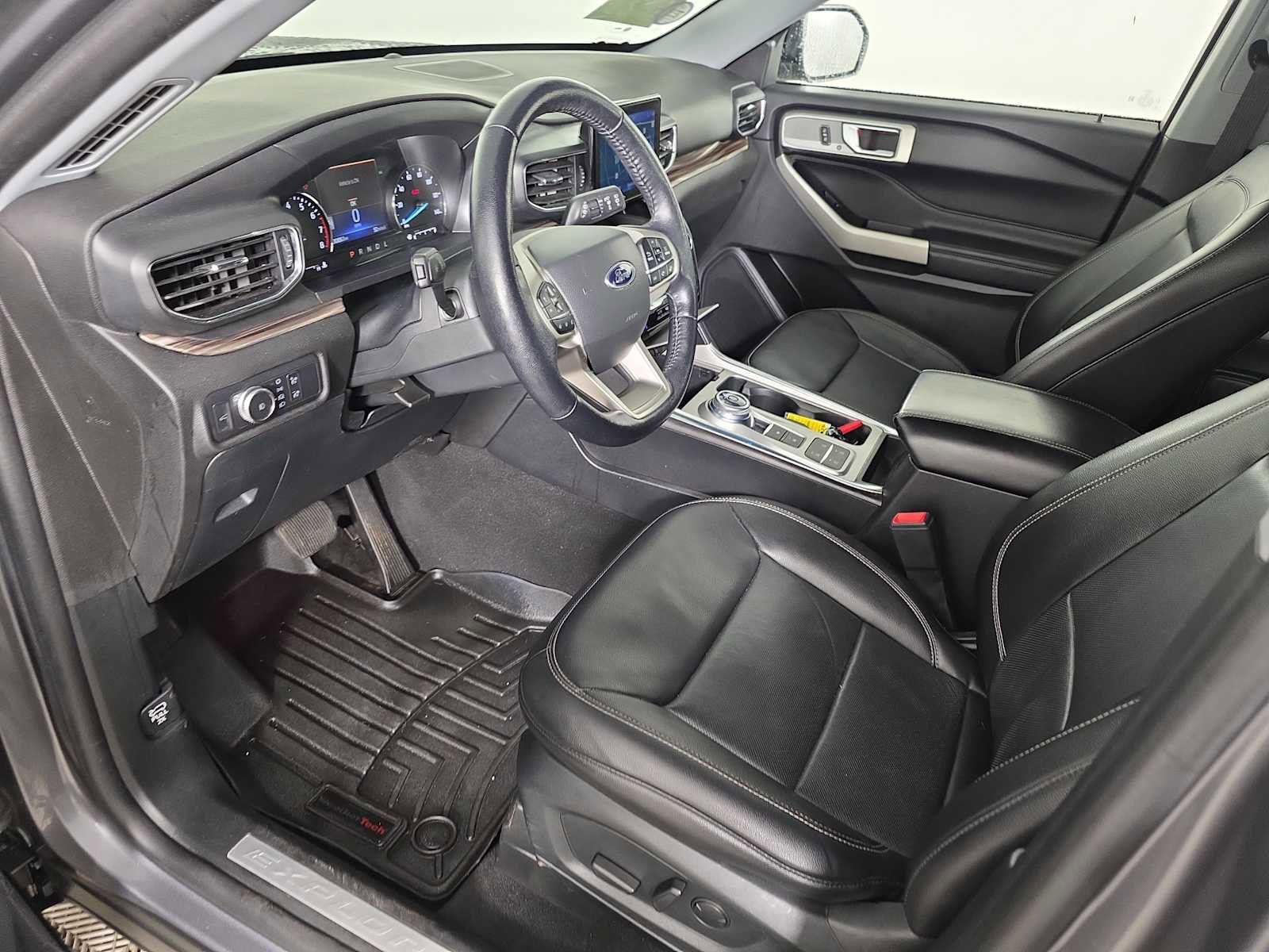 Used 2022 Ford Explorer Limited image 13