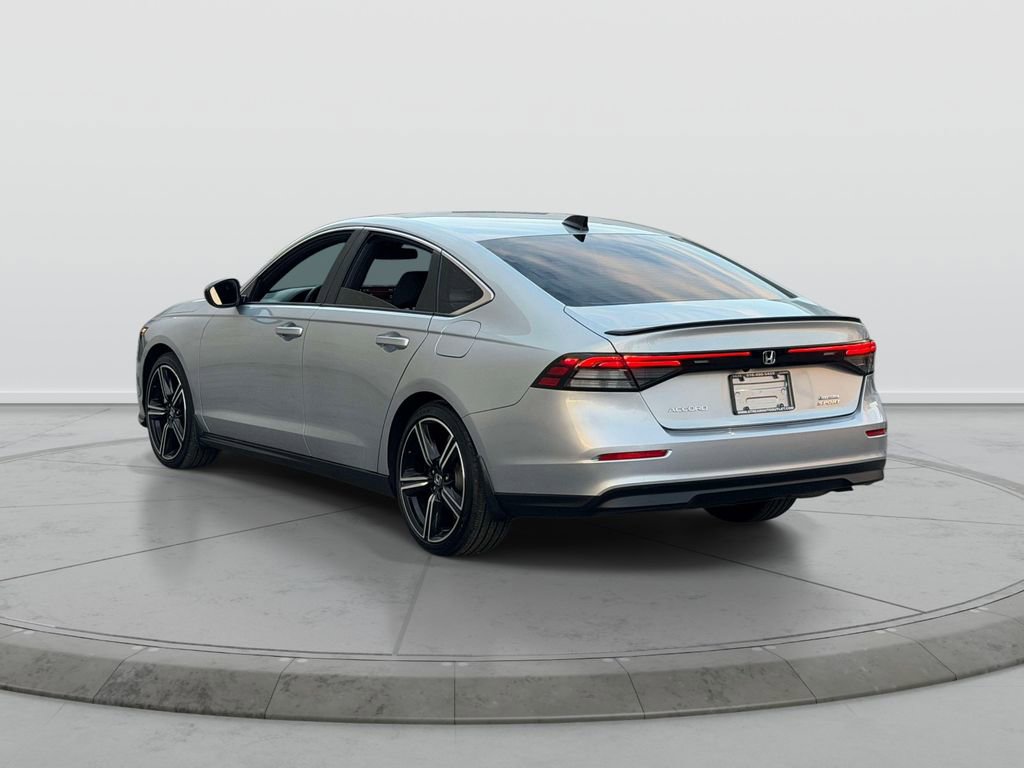 Used 2024 Honda Accord Sport image 6