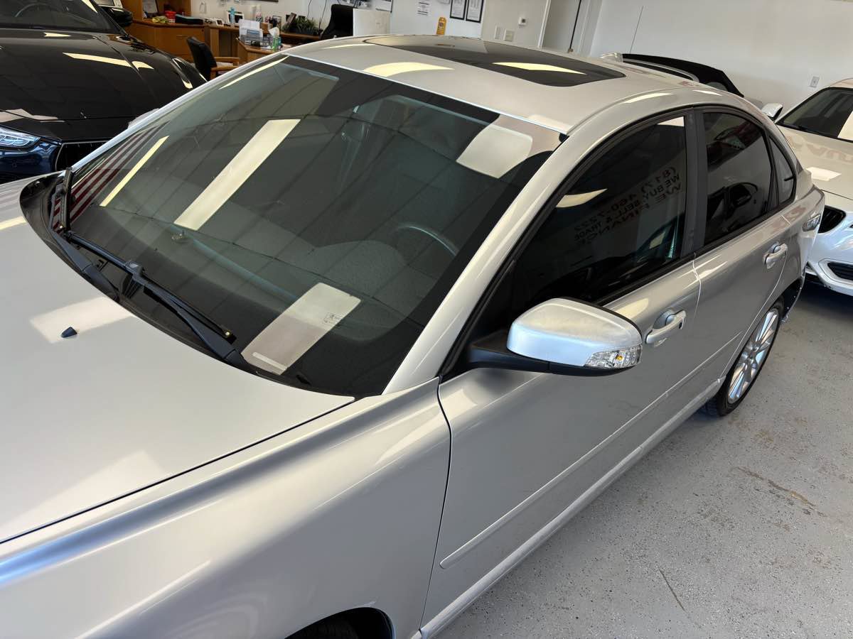 Used 2010 Volvo S40 2.4i FWD image 3