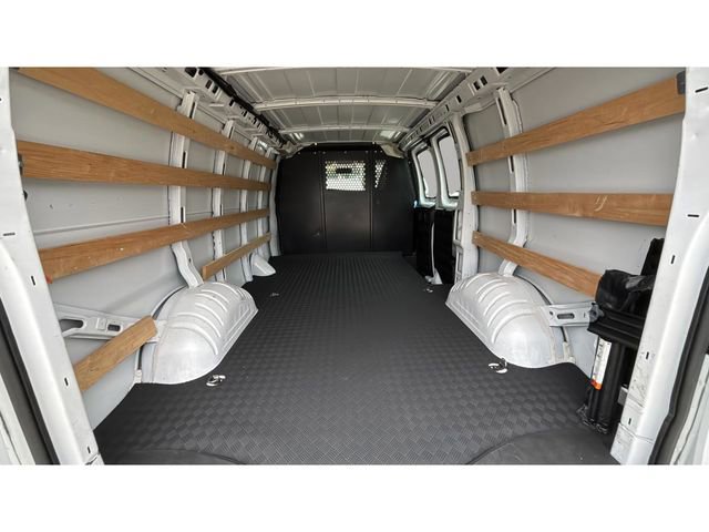 Used 2024 GMC Savana 2500 w/ Driver Convenience Package RWD image 30