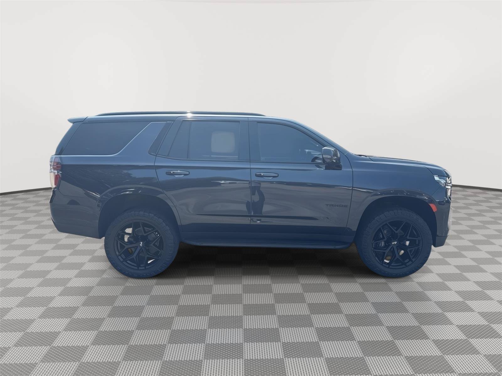 Used 2022 Chevrolet Tahoe RST w/ Luxury Package AWD/4WD image 5