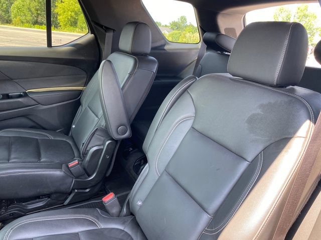 Certified 2023 Chevrolet Traverse LT w/ Midnight/Sport Edition AWD/4WD image 18