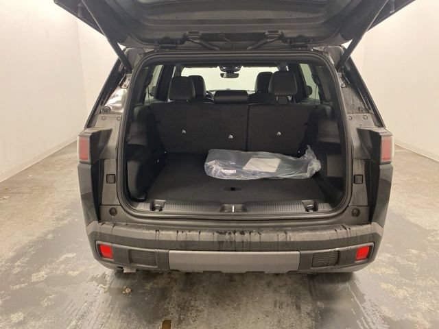 Used 2026 Jeep Cherokee Limited AWD/4WD image 30