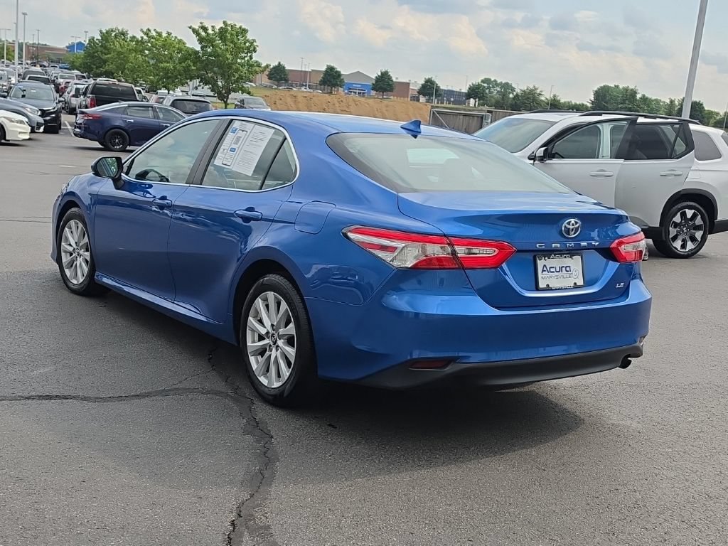 Used 2019 Toyota Camry LE FWD image 5